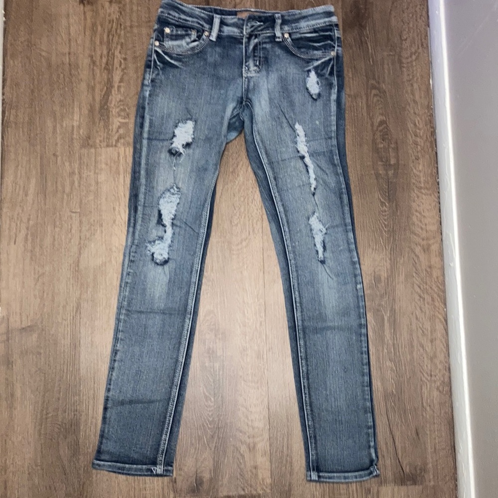 Light Wash Ripped Blue Jeans